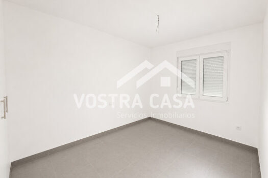 CHALET PAREADO – CHIVA – E3_3009202_S