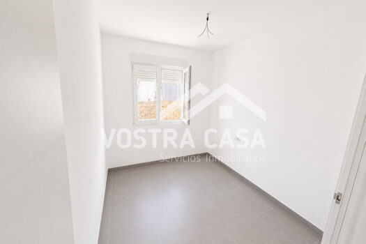 CHALET PAREADO – CHIVA – E3_3009202_S