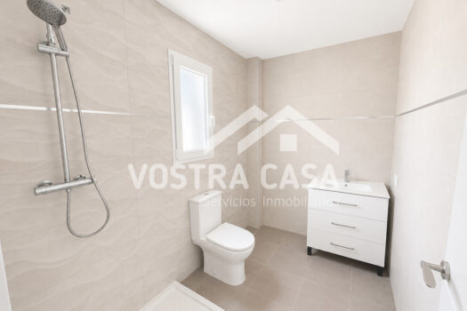 CHALET PAREADO – CHIVA – E3_3009202_S