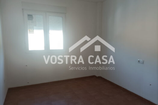 CHALET PAREADO – CHIVA – F4_3009202_S