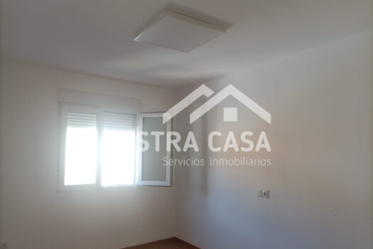 CHALET PAREADO – CHIVA – F4_3009202_S