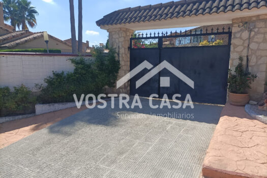 CHALET INDEPENDIENTE – Chiva – 30051082_S