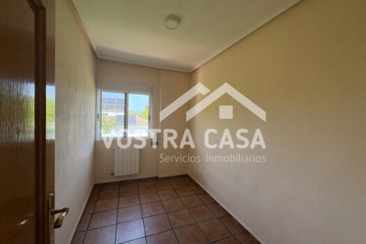 VIVIENDA – Chiva – 00786_S